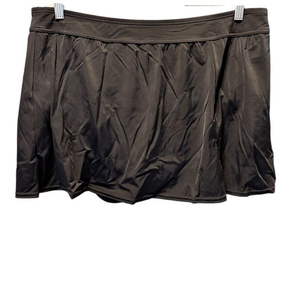 NWT Lands’ End Plus Size Black Athletic Swim Skirt Built in Liner - Size 1XL - Picture 3 of 9